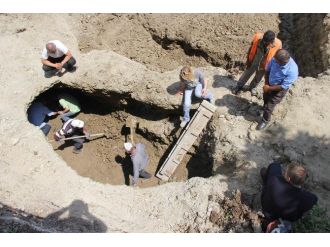 Tarihi Mezarda Kazı Çalışmaları Yeniden Başlandı