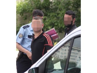 Silahla Yakalanan 2 Kişi Gözaltına Alındı