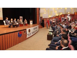Gaziantep Üniversitesi’nde Başkanlık Sistemi Paneli