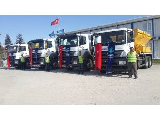 Büyükşehir’e 4 Yeni Kombine Asfalt Aracı