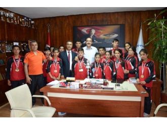 İşitme Engellilerde Türkiye Şampiyonu Oldular