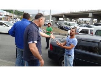 Polisten Kaçan Zanlı Yere Attığı Esrarla Yakalandı