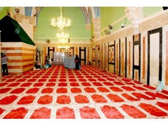 Filistin Halil İbrahim Camii Halıları Tika Tarafından Yenilendi