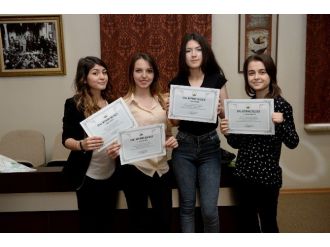 Stajyer Öğrenciler Sertifikalarını Aldı