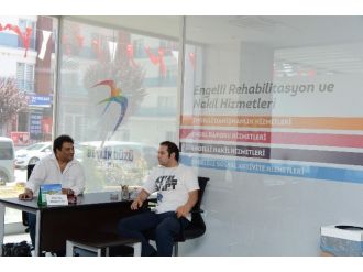 Beylikdüzü Belediyesi, Yaşlı Ve Engellileri Seçim Noktalarına Taşıyacak