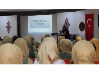 “Akademi Lise Projesi” Okullarda Tanıtılıyor