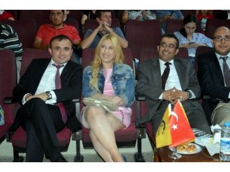 Edremit Yds Academy Öğrencilerinin Sertifika Heyecanı