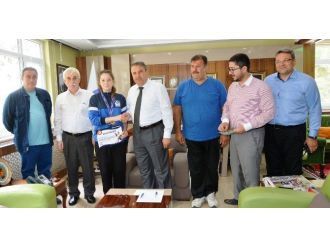 Şampiyon Sporcudan Başkan Çerçi’ye Ziyaret