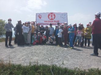Çocuk Evlerindeki Çocuklardan Örnek Davranış