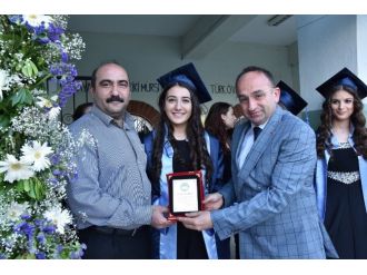 Üzülmez Mezuniyet Heyecanına Ortak Oldu