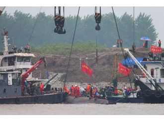 Çin’de Gemi Faciasında Ölü Sayısı 75 Oldu