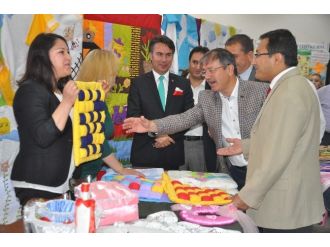 Kadınların El Emeği Göz Nurları Görücüye Çıktı