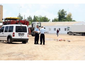 Antalya’da İş Makinesinin Silindiri Altında Kalan İşçi Can Verdi