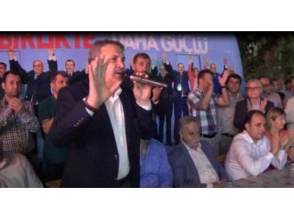 Ak Parti’den Karaköy’de Gece Mitingi