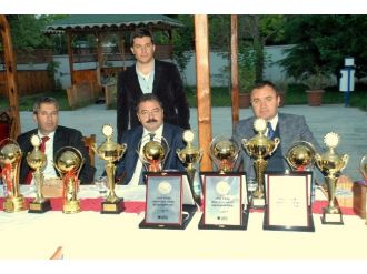 Kaymakam Sarı’dan Sporculara Başarı Belgesi