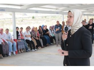 Ak Partili Dalbudak Tekstil İşçileriyle Buluştu