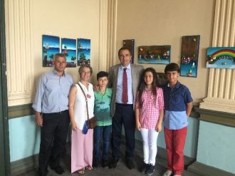 Başkan Gençer, Çakıltaşı Resim Sergisini Gezdi