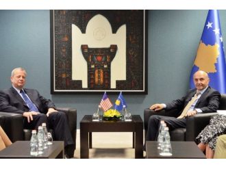 Obama’nın Işid Özel Temsilcisi Allen: “Kosova’nın Koalisyonda Yer Alması Takdir Edici Bir Durum”