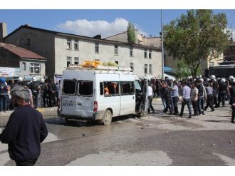 Hdp Mitingi Sonrası Çıkan Olaylarda 38 Kişi Yaralandı
