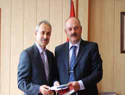 Yazarından Milli Eğitim Müdürüne Kitap