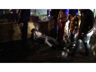 Liseli Kızdan Tacizciye Bayıltan Yumruk