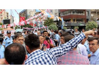 Mhp’lilerden Ak Parti Standına Saldırı