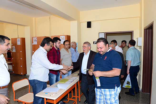 Mahçiçek Oyunu Kullandı