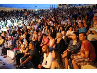 Buca’da Halk Oyunları Şöleni