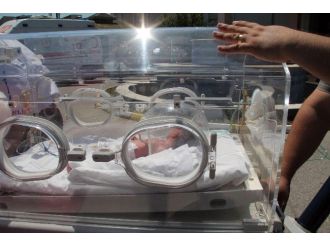 Minik İkizler İçin Ambulans Helikopter Havalandı