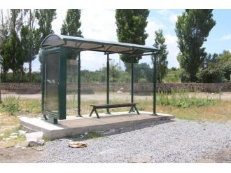 Karlıova’da Otobüs Durakları Ve Çeşmeler Yapıldı