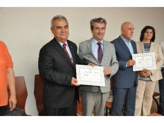 Balıkesir’de Mhp Milletvekilleri Mazbatalarını Aldı