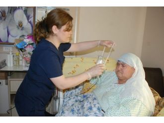 Obezite Hastası Yaşlı Kadın Tedavi Altına Alındı