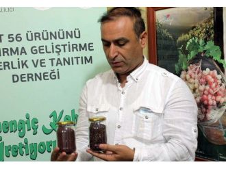 (Özel Haber) Siirt’te İlk Kez Yabani Sumaktan Salça Üretimi Yapıldı