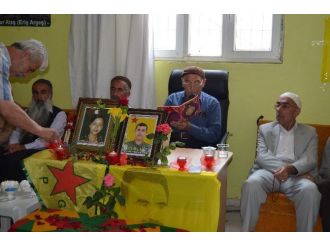 Rojava’da Ölen Ypg’li İçin Silvan’da Mevlit Verildi