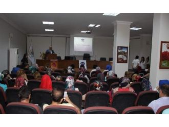 Kadın Cinayetleri Masaya Yatırıldı