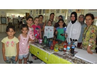 Burhaniye’de Çocuklar Ebruya Merak Sardı