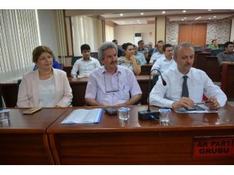 Yunusemre Belediyesi’nde Daire Müdürlerine ‘Liderlik’ Semineri