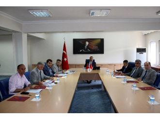 2015 Yılı Eğitim Ve Sağlık Yatırımlarını İzleme Koordinasyon Toplantısı Yapıldı