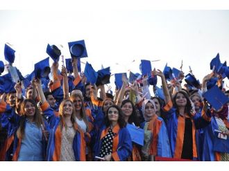Giresun Üniversitesin’de Mezuniyet Töreni Görkemli Geçti