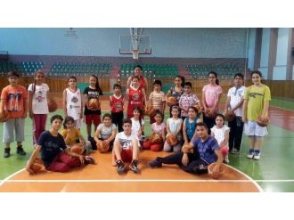 Yaz Spor Okullarına 3 Bin 500 Öğrenci Katılıyor