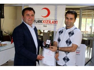 Gümüşhane’de Kan Bağışçıları Madalyalarını Aldı