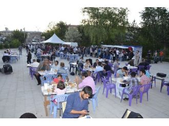 Palandöken Belediyesinin İftar Sofraları Hazır