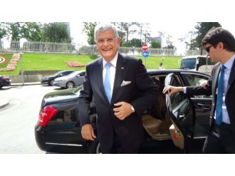 Bakanlar İdris Güllüce Ve Volkan Bozkır Mazbatalarını Aldı