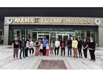 Başaklı Öğrencilerin Karne Hediyesi Yüzme Keyfi