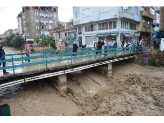 Dün Taşan Dere Bugün Kurudu