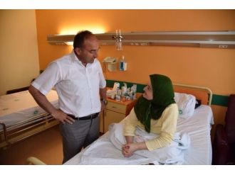 Başkan Üzülmez, Kartepeli Hastaları Ziyaret Etti