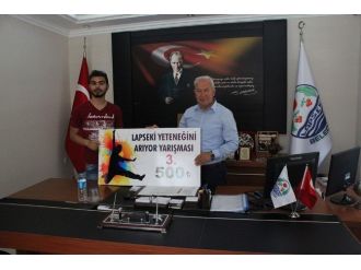 Yetenek Yarışmasını Kazananlar Ödüllerini Aldı