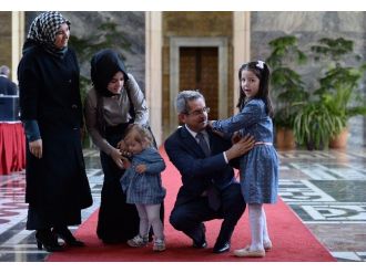 Meclis’e Torunları İle Birlikte Geldi