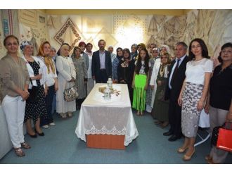 İzmek’ten 20 Bin Mezun