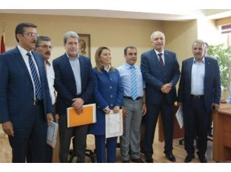 25.dönem Ak Parti Malatya Milletvekillri Mazbatalarını Aldı